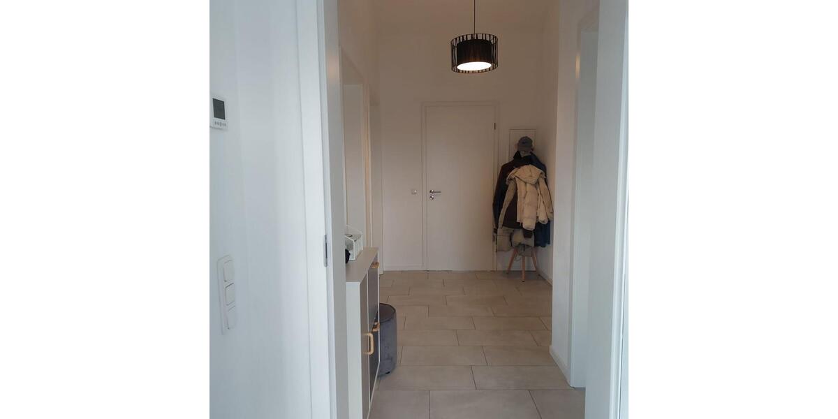 Dachgeschoßwohnung Donaustauf - 3 Zimmer, 75 m&sup2;, 910&euro; | Angebot:26671311