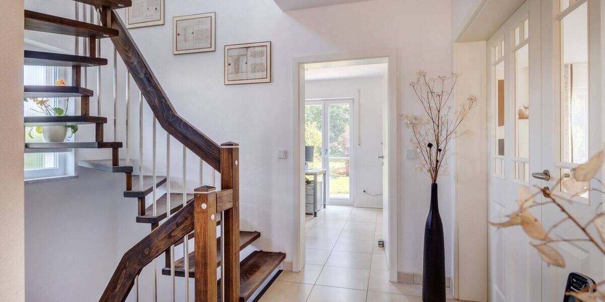 Perfekt für Familien in ruhiger Ortsrandlage! Großzügiges Einfamilienhaus mit moderner Ausstattung! 6 zimmer