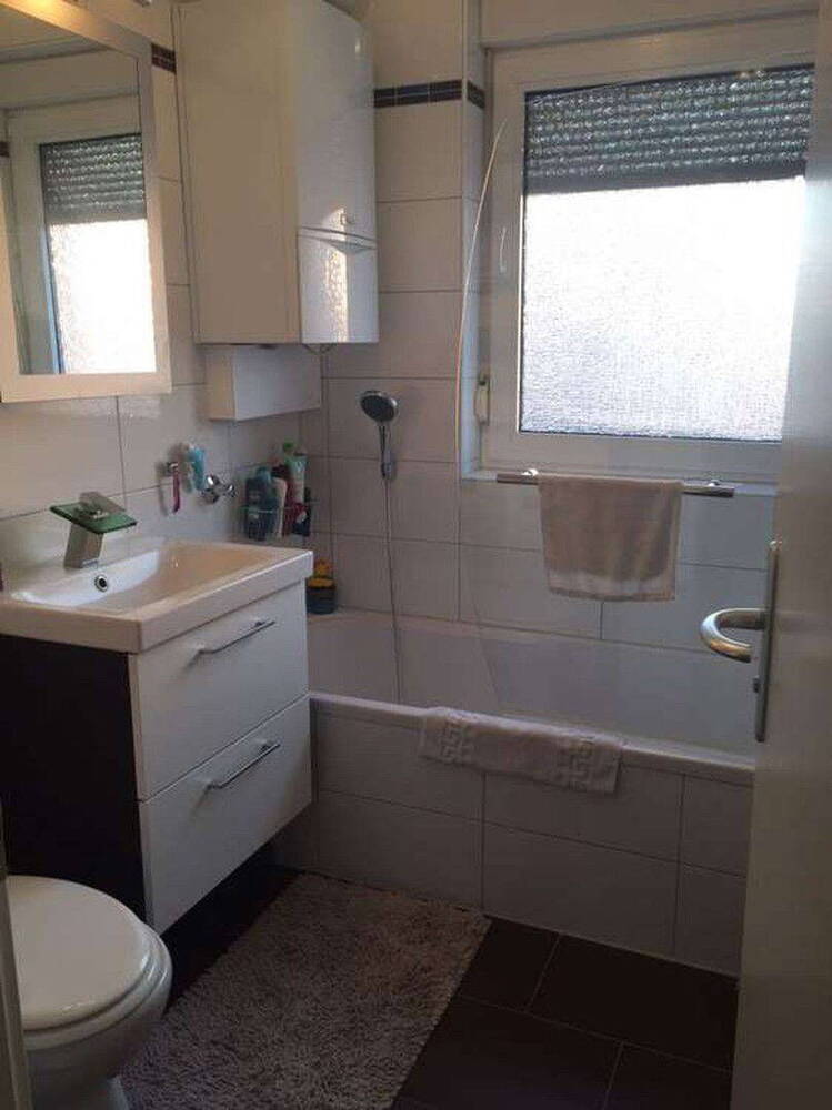 Gepflegte 2-Zimmerwohnung im Regensburger Westen mit Loggia und Garage