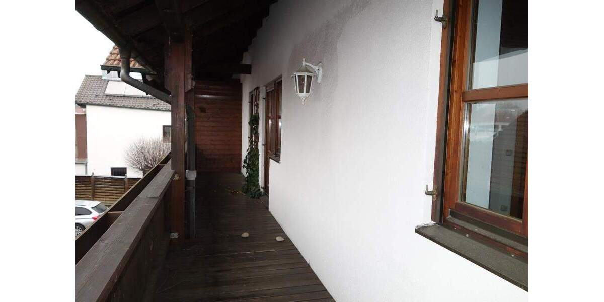 Doppelhaushälfte Laberweinting - 4 Zimmer, 163 m&sup2;, 1.000&euro; | Angebot:25731125