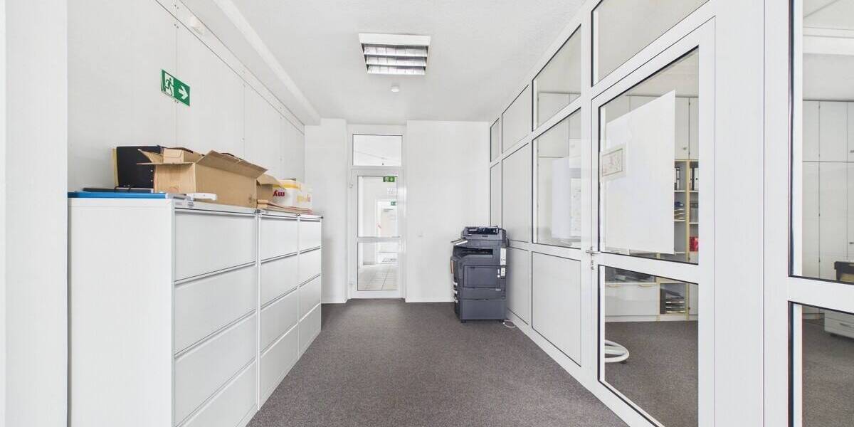 Gewerbeobjekt Neutraubling - 1.641.600&euro; | Angebot:25929471