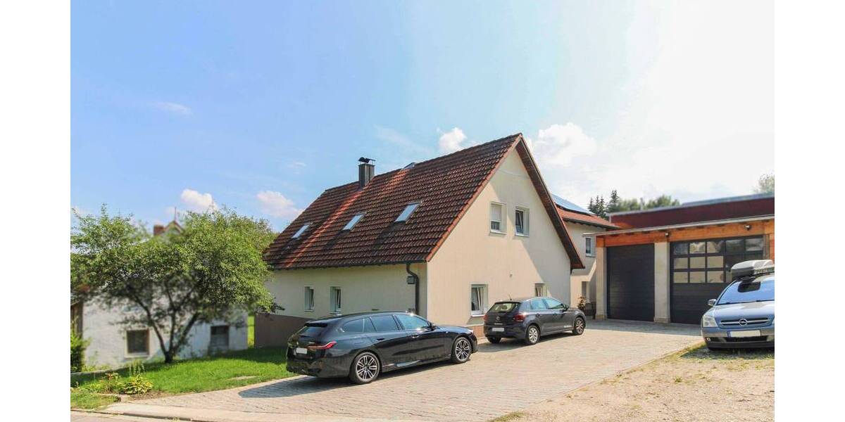 Mehrfamilienhaus, Wohnhaus Duggendorf Wischenhofen - 8 Zimmer, 244 m&sup2;, 645.000&euro; | Angebot:26054853