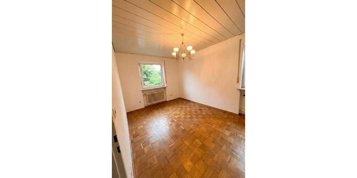 Reihenendhaus mit großzügigem Garten im Regensburger Westen 5 zimmer