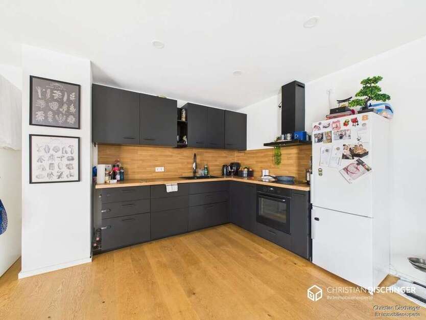 Haus zum Kaufen in Lappersdorf 1.300.000 € 282.35 m²