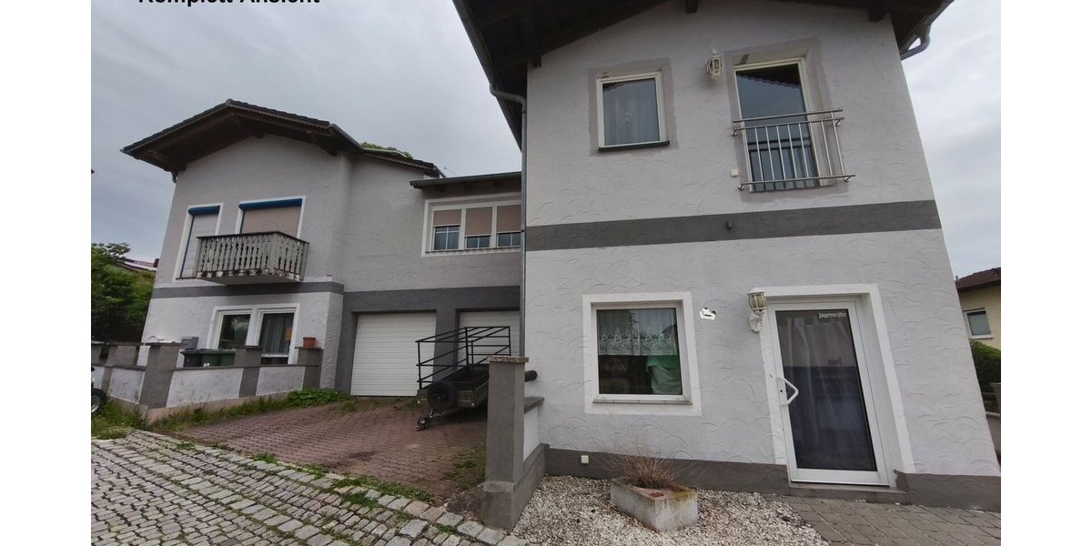 Schnäppchen-Verkauf Für Familien mit Platzbedarf 5-6 Zimmer-Wohnung WFL 140 m² mit Balkon und großem Gartenanteil mit 450 m² in guter Lage. - Etagenwohnung Laaber | Angebot:26898732