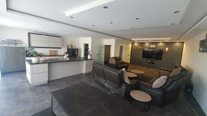 Mehrfamilienhaus, Wohnhaus Kelheim - 1 Zimmer, 280 m&sup2;, 777.900&euro; | Angebot:25675831