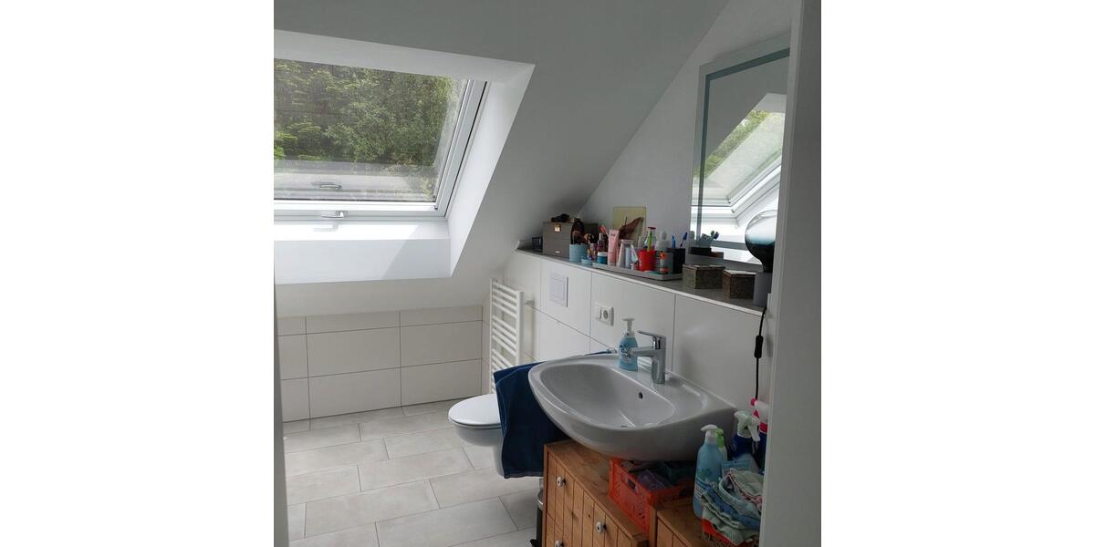 Dachgeschoßwohnung Donaustauf - 3 Zimmer, 75 m&sup2;, 910&euro; | Angebot:26671311
