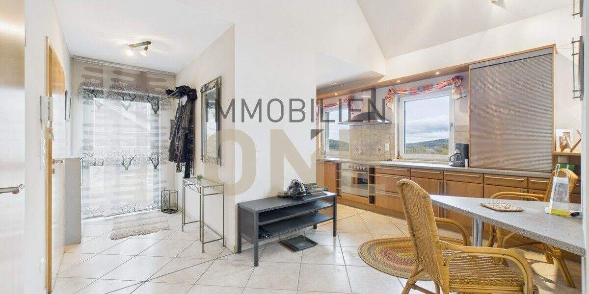 Mehrfamilienhaus, Wohnhaus Nittendorf Etterzhausen - 8 Zimmer, 259 m&sup2;, 975.000&euro; | Angebot:25689800