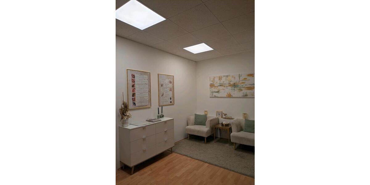 Gewerbeobjekt Neutraubling - 500&euro; | Angebot:26424039