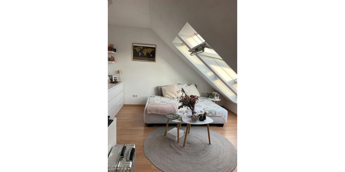 Dachgeschoßwohnung Regensburg Ganghofersiedlung - 2 Zimmer, 30 m&sup2;, 500&euro; | Angebot:26422216