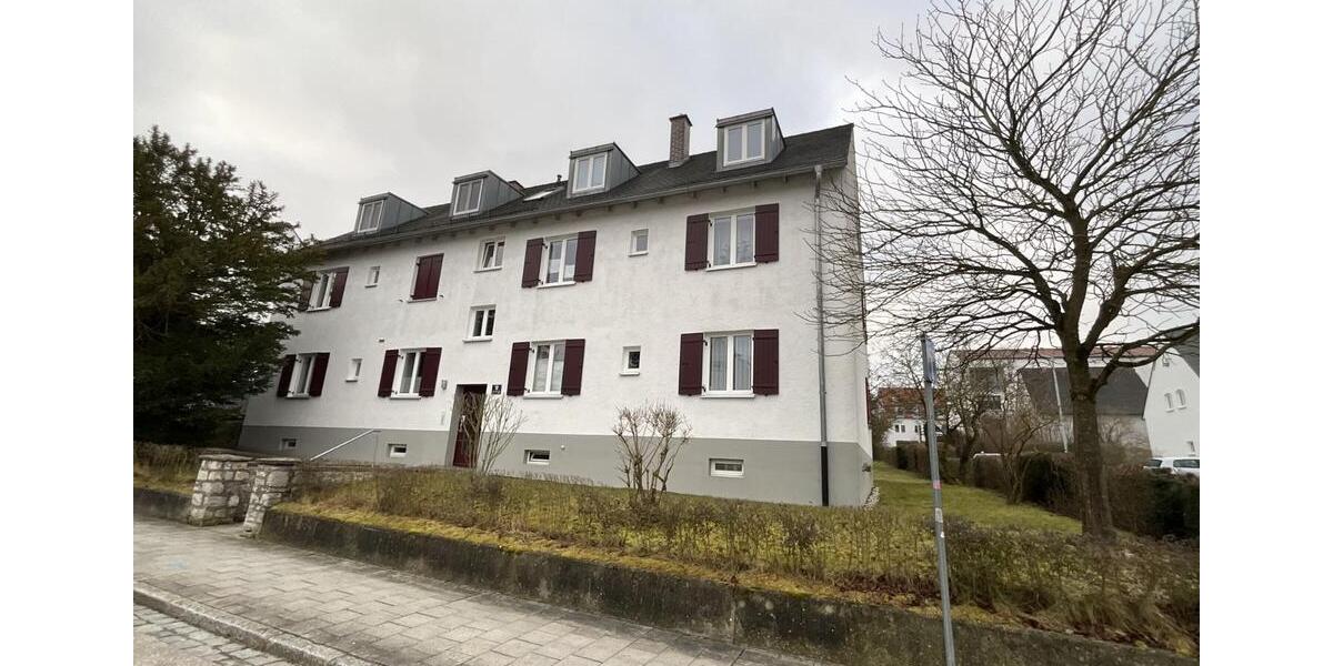 Charmante Dachgeschosswohnung im Süden Regensburgs! 2 zimmer