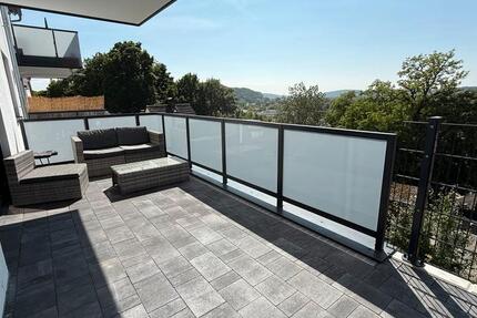 3-Zimmer Wohnung mit großem sonnigen Balkon