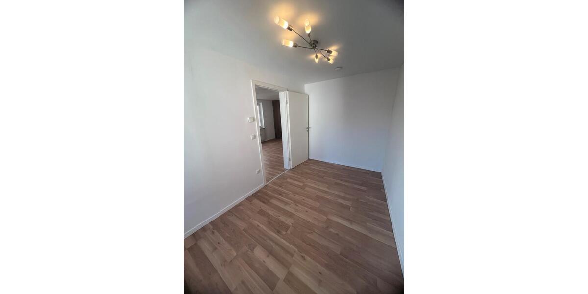 Einfamilienhaus Laaber - 4 Zimmer, 92 m&sup2;, 999&euro; | Angebot:25540024