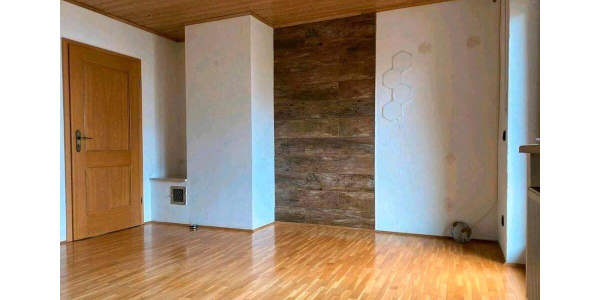 Dachgeschoßwohnung Regensburg Brandlberg - 2.5 Zimmer, 75 m&sup2;, 925&euro; | Angebot:26519043