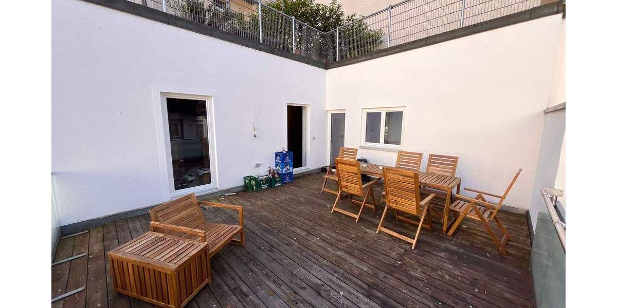 Etagenwohnung Regensburg Innenstadt - 4 Zimmer, 122 m&sup2;, 1.710&euro; | Angebot:25776604