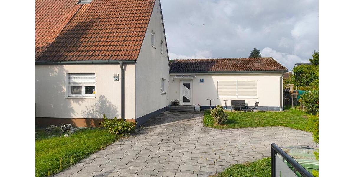 Doppelhaushälfte Regensburg Gallingkofen - 4 Zimmer, 107 m&sup2;, 880&euro; | Angebot:27614284
