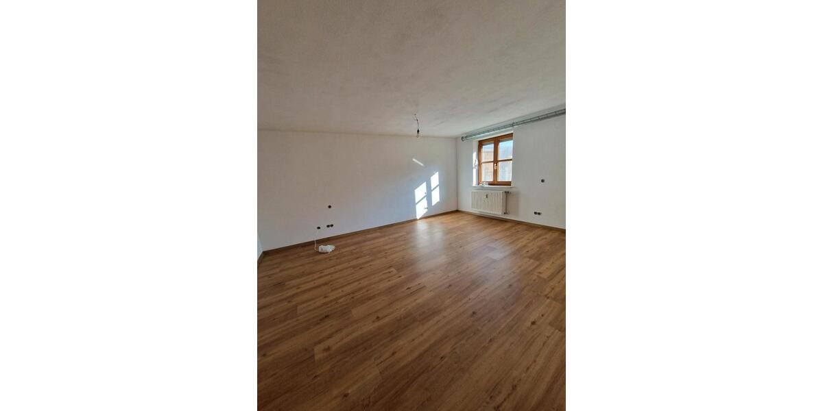 Terrassenwohnung Essing - 3 Zimmer, 85 m&sup2;, 790&euro; | Angebot:26013038
