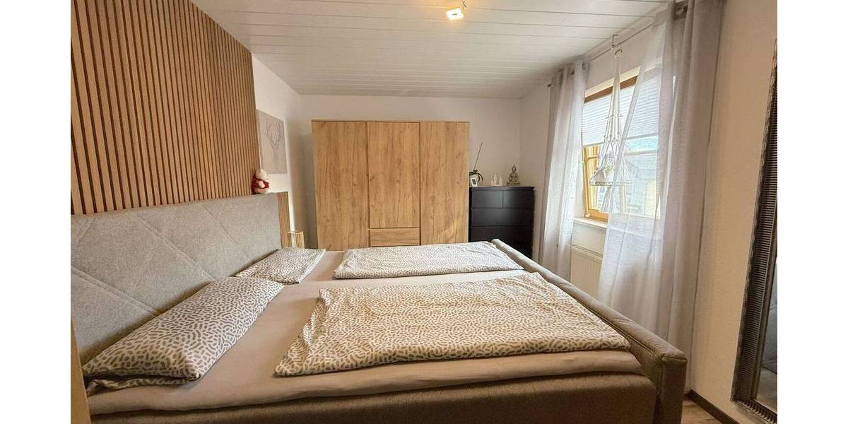 Doppelhaushälfte Kelheim - 6 Zimmer, 172 m&sup2;, 448.000&euro; | Angebot:26139569