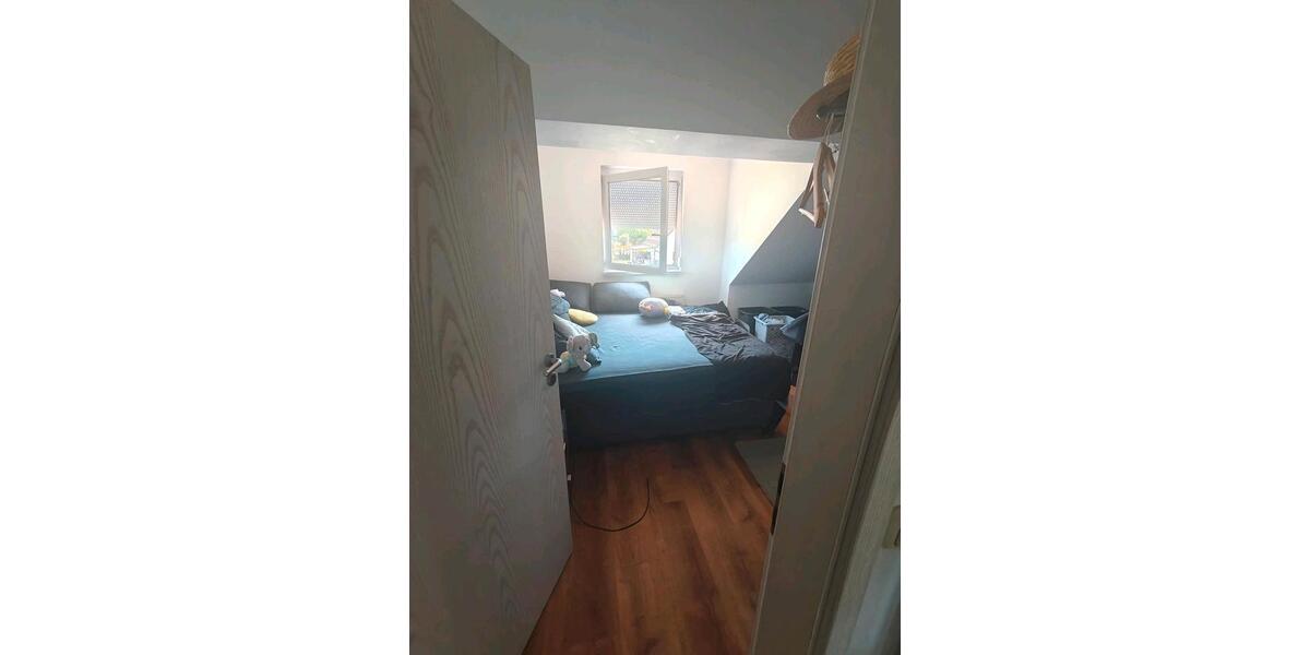 Dachgeschoßwohnung Ihrlerstein - 3 Zimmer, 83 m&sup2;, 700&euro; | Angebot:26681353