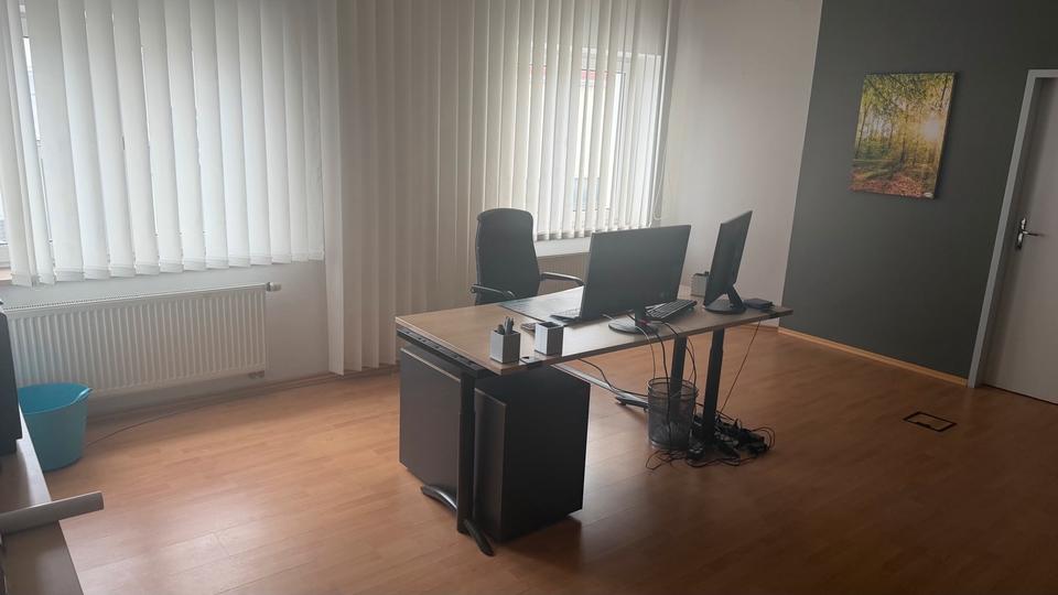 Gewerbeobjekt Obertraubling - 695&euro; | Angebot:25370581