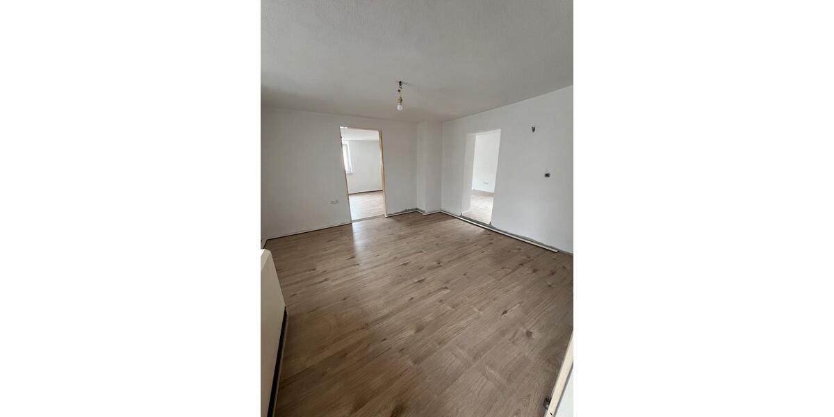 Etagenwohnung Sinzing - 2 Zimmer, 65 m&sup2;, 800&euro; | Angebot:26648152