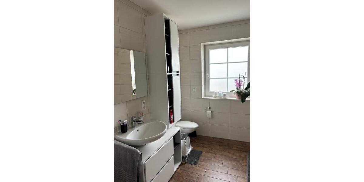 Etagenwohnung Regenstauf - 3 Zimmer, 80 m&sup2;, 1.050&euro; | Angebot:26705037