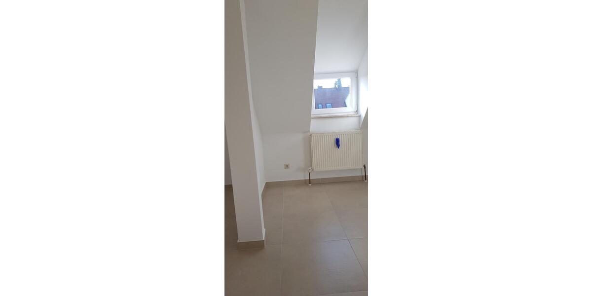 Dachgeschoßwohnung Regensburg Gallingkofen - 2.5 Zimmer, 61 m&sup2;, 280.000&euro; | Angebot:26626585