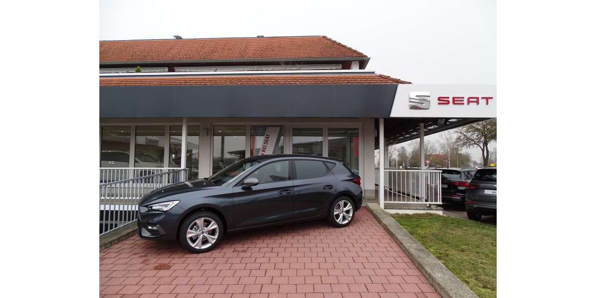 Seat Leon 17.000 km 27.740 &euro; Pfatter 93102