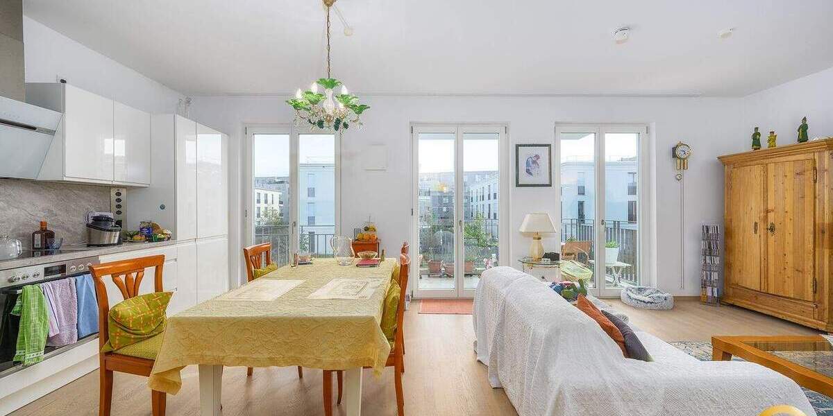 Etagenwohnung Regensburg Westenviertel - 4 Zimmer, 104 m&sup2;, 430.000&euro; | Angebot:25820777