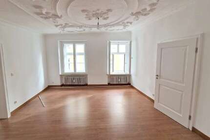 Wohnung zum Mieten in Regensburg 1.250 € 100 m² 3 zimmer