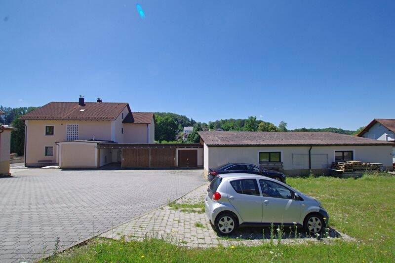 Mehrfamilienhaus, Wohnhaus Nittendorf Undorf - 6 Zimmer, 220 m&sup2;, 990.000&euro; | Angebot:23972768