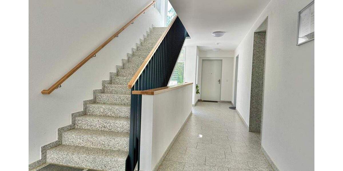 Etagenwohnung Burglengenfeld - 2 Zimmer, 69 m&sup2;, 840&euro; | Angebot:25071685