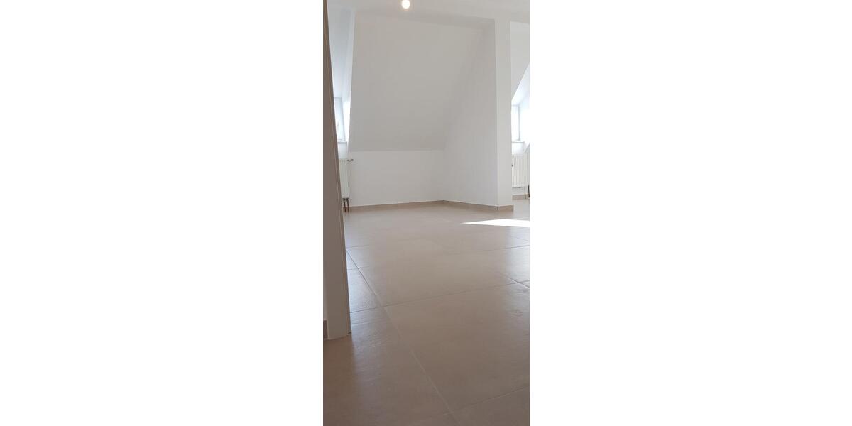 Dachgeschoßwohnung Regensburg Gallingkofen - 2.5 Zimmer, 61 m&sup2;, 280.000&euro; | Angebot:26626588
