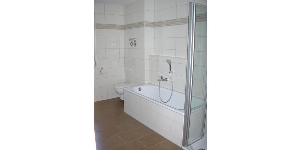 Erdgeschoßwohnung Regensburg Konradsiedlung - 2 Zimmer, 75 m&sup2;, 900&euro; | Angebot:26413860