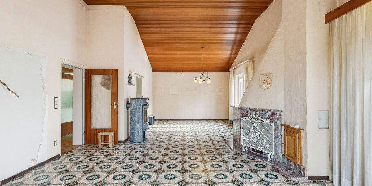 Einfamilienhaus Undorf Undorf - 7 Zimmer, 208 m&sup2;, 599.000&euro; | Angebot:24826005