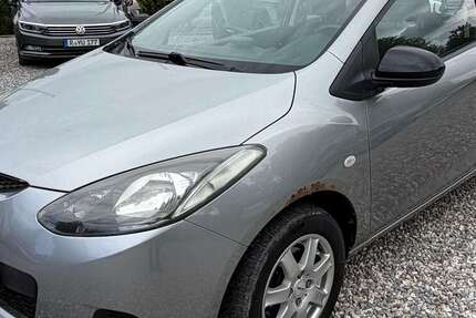Mazda 2 71.800 km 2.450 &euro; Regensburg 93059