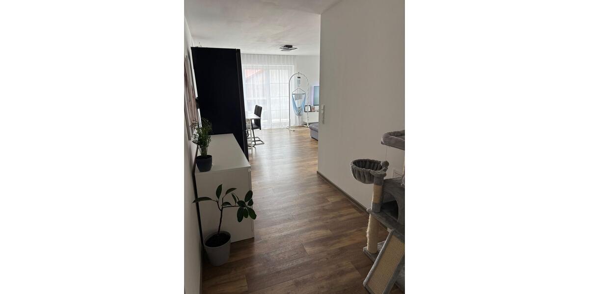 Etagenwohnung Regenstauf - 3 Zimmer, 80 m&sup2;, 1.050&euro; | Angebot:26705037