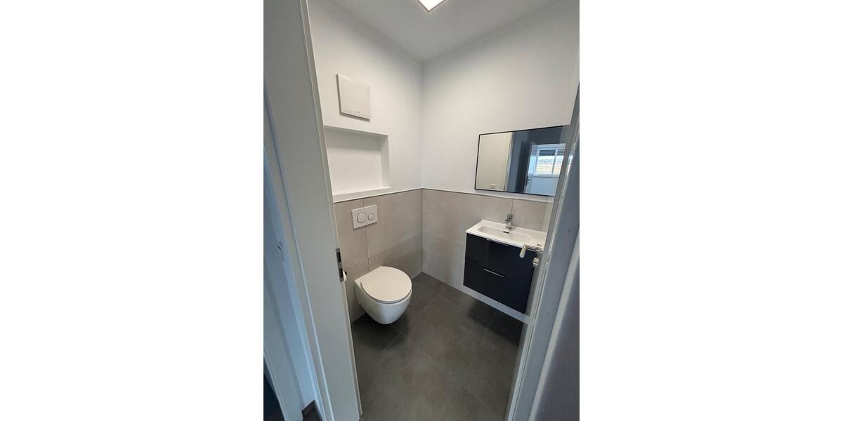 Etagenwohnung Bernhardswald - 4 Zimmer, 140 m&sup2;, 1.700&euro; | Angebot:26532743