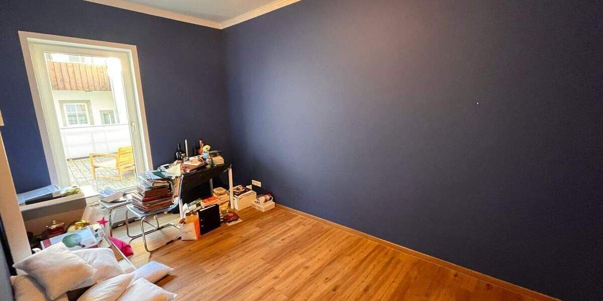 Etagenwohnung Regensburg Innenstadt - 4 Zimmer, 122 m&sup2;, 1.710&euro; | Angebot:25776604