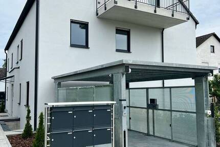Mit KfW 55 Förderung - 2-Zimmer-Wohnung im DG mit Balkon