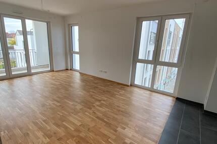 Helle und moderne 3-Zimmer Wohnung mit Südwest-Loggia 3 zimmer