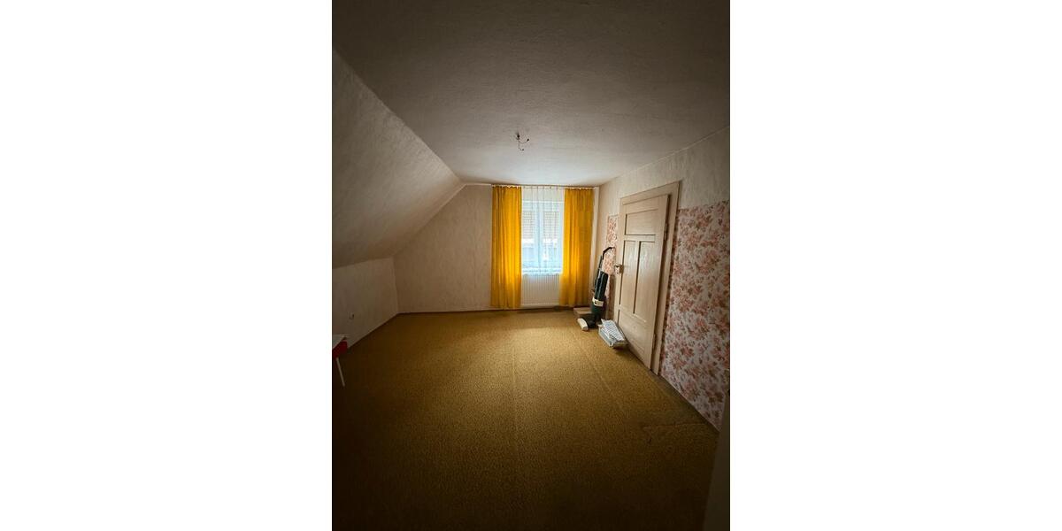 Einfamilienhaus Burglengenfeld - 6 Zimmer, 90 m&sup2;, 150.000&euro; | Angebot:26049165