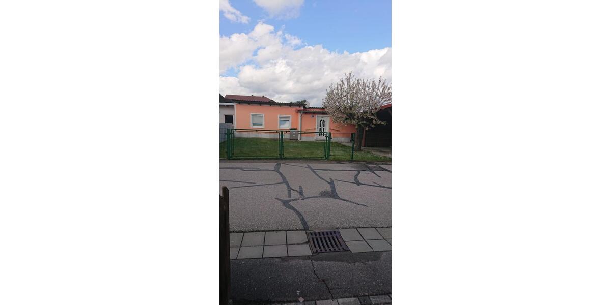 Bungalow Nittenau - 2 Zimmer, 65 m&sup2;, 620&euro; | Angebot:26237541