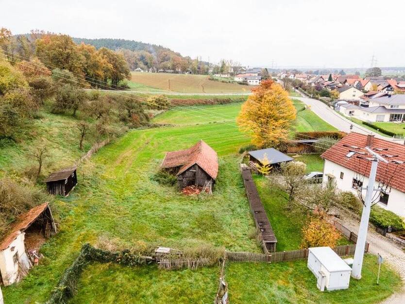 Außergewöhnlich - großes Grundstück (11.524 m2) für Privatpersonen oder Investoren