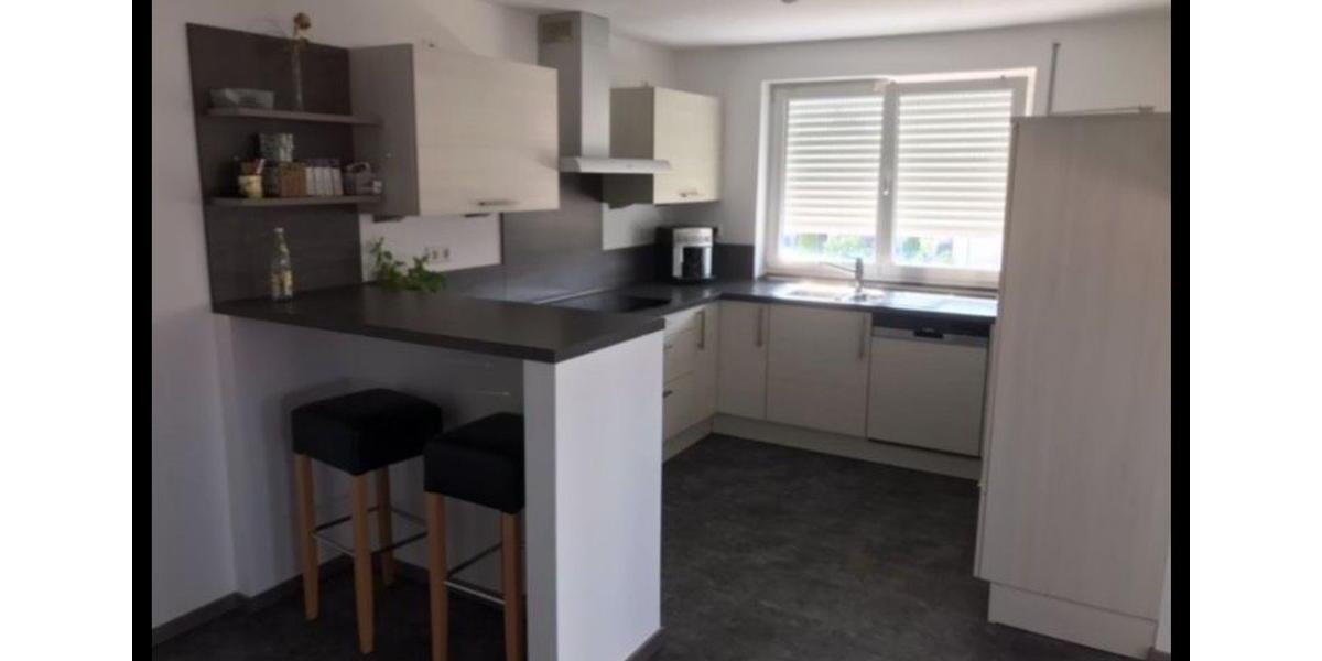 Etagenwohnung Burglengenfeld - 2.5 Zimmer, 77 m&sup2;, 985&euro; | Angebot:26048587