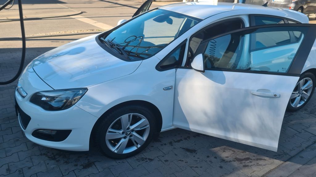 Opel Astra 75.000 km 8.300 &euro; Regensburg 93051