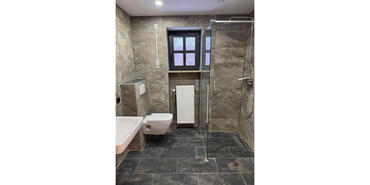 Etagenwohnung Regensburg Ganghofersiedlung - 5 Zimmer, 111 m&sup2;, 1.500&euro; | Angebot:23818406