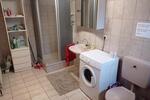 Günstige Wohnung ab 1.10.: 1 ZiKB, Regenstauf,auch gg. Mithilfe