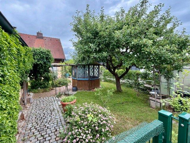 Doppelhaushälfte Wenzenbach - 4 Zimmer, 107 m&sup2;, 450.000&euro; | Angebot:27081408