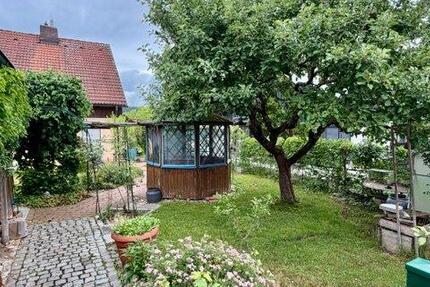 Haus Wenzenbach - 4 Zimmer, 107 m&sup2;, 450.000&euro; | Angebot:27081408